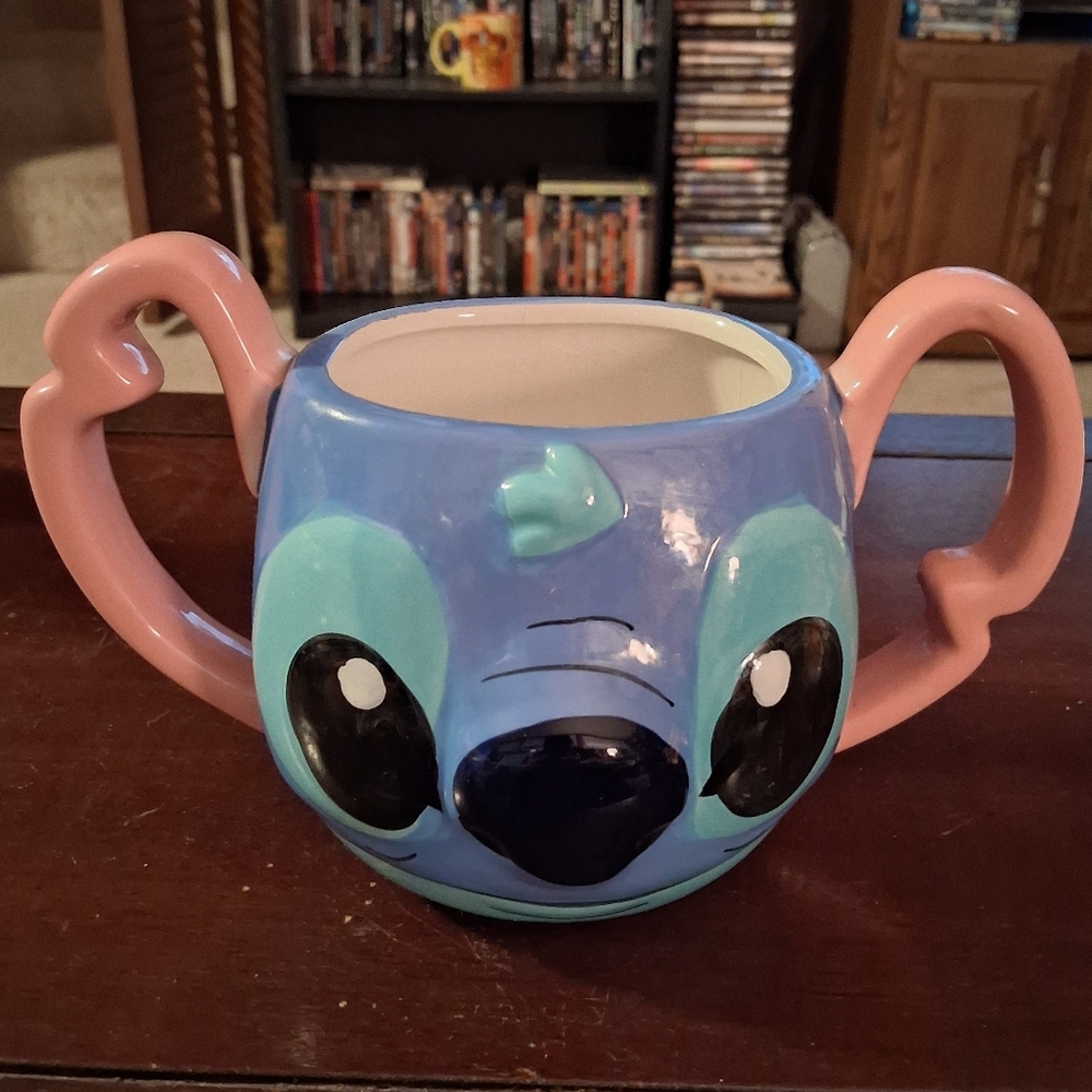 Oversized WALT DISNEY LILO & STITCH Collectible 3D Mug